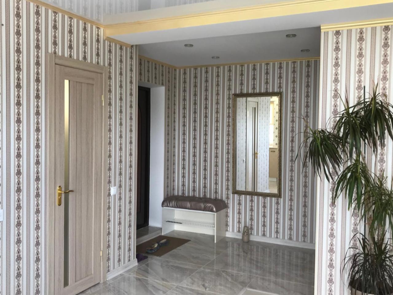 Apartaments On Preobrazhenskaya 8 Кропивницкий Екстериор снимка