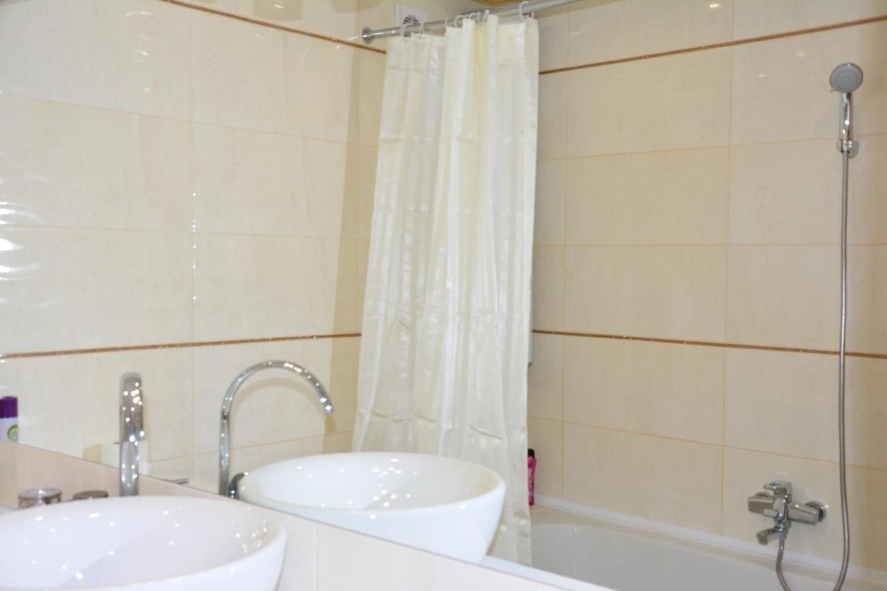 Apartaments On Preobrazhenskaya 8 Кропивницкий Екстериор снимка