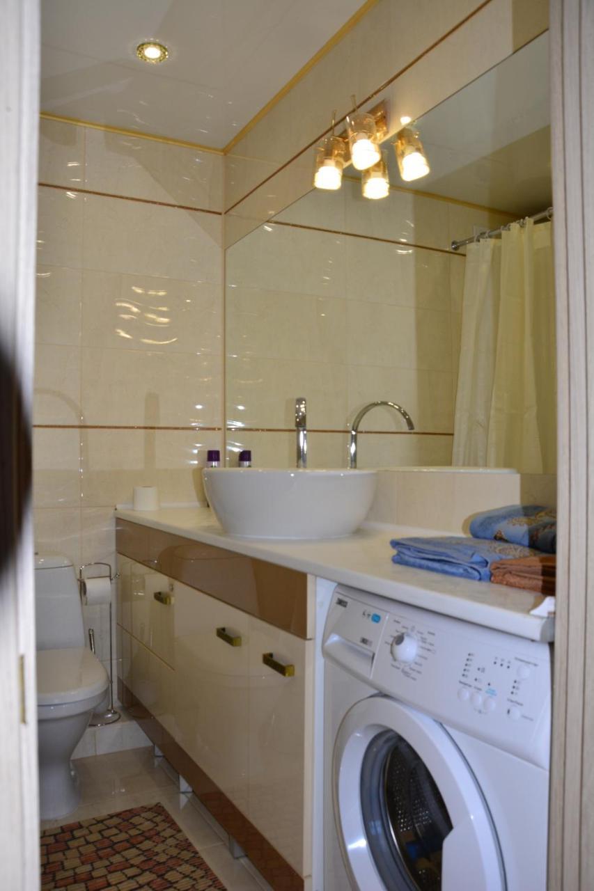 Apartaments On Preobrazhenskaya 8 Кропивницкий Екстериор снимка